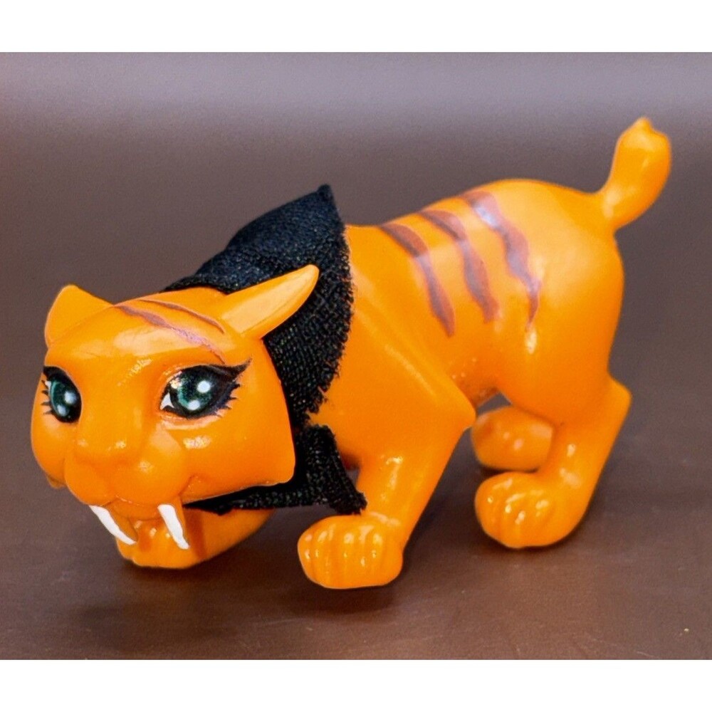 Monster High G1 Toralei Stripe Pet Tiger Sweet Fang with Scarf Replacement Part